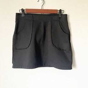 Athleta fleece lined raw edge skirt